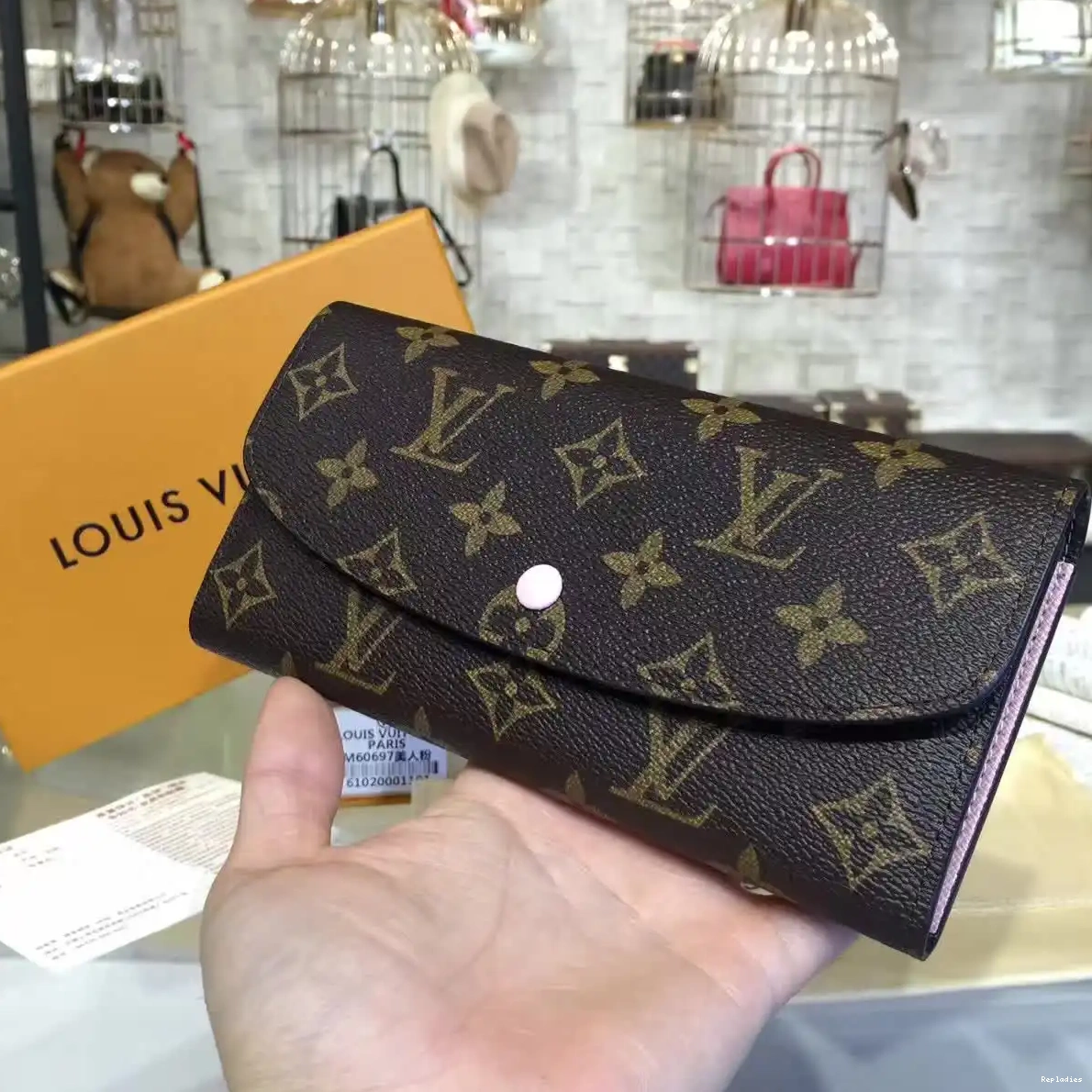 Cheap Louis EMILIE Vuitton 0611